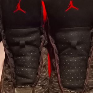 The bred Jordan 13 sz 13 mens